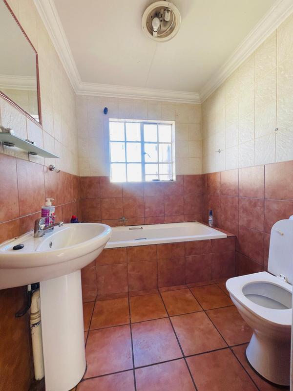 3 Bedroom Property for Sale in Pollak Park Gauteng