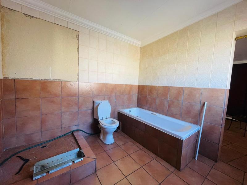 3 Bedroom Property for Sale in Pollak Park Gauteng