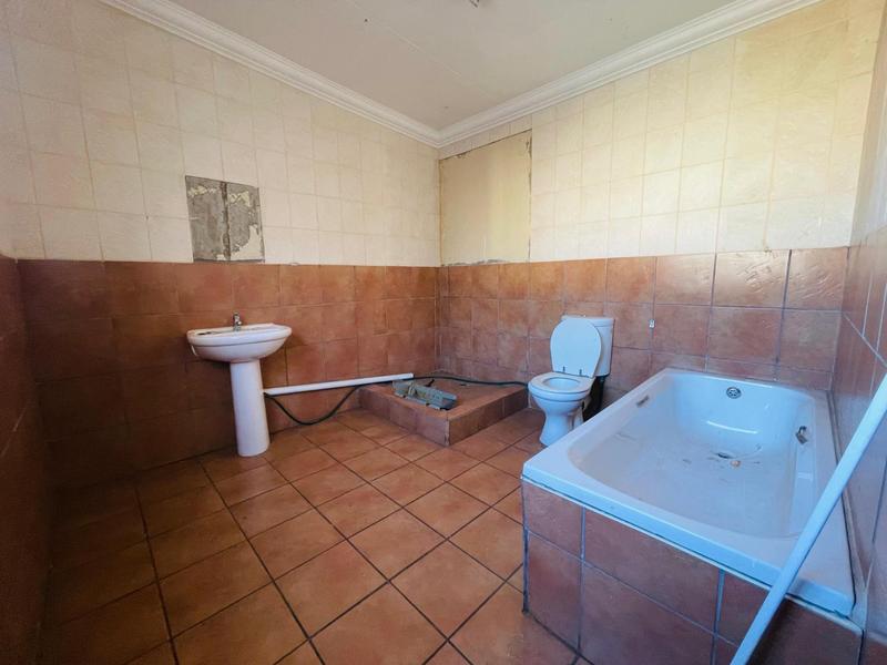3 Bedroom Property for Sale in Pollak Park Gauteng
