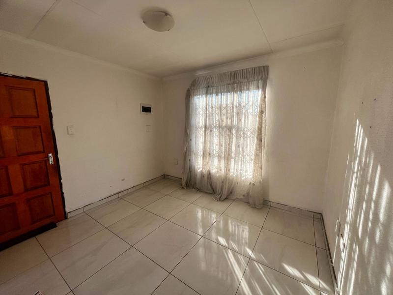 2 Bedroom Property for Sale in Alliance Gauteng