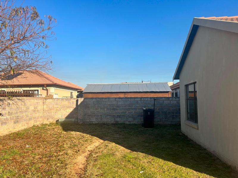 2 Bedroom Property for Sale in Alliance Gauteng