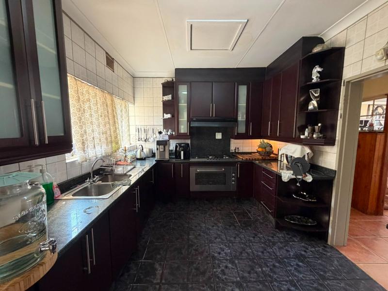 3 Bedroom Property for Sale in Mountain View Gauteng