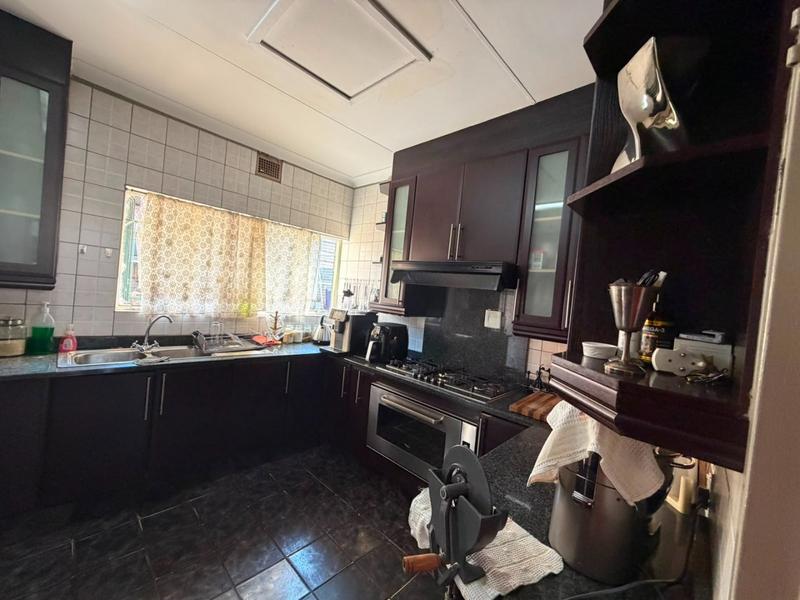 3 Bedroom Property for Sale in Mountain View Gauteng