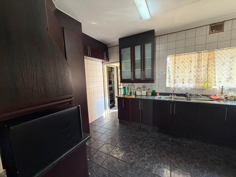 3 Bedroom Property for Sale in Mountain View Gauteng