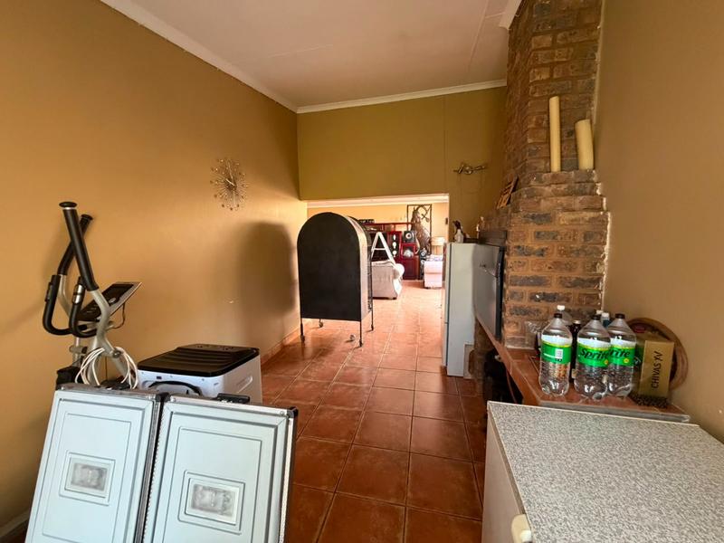 3 Bedroom Property for Sale in Mountain View Gauteng