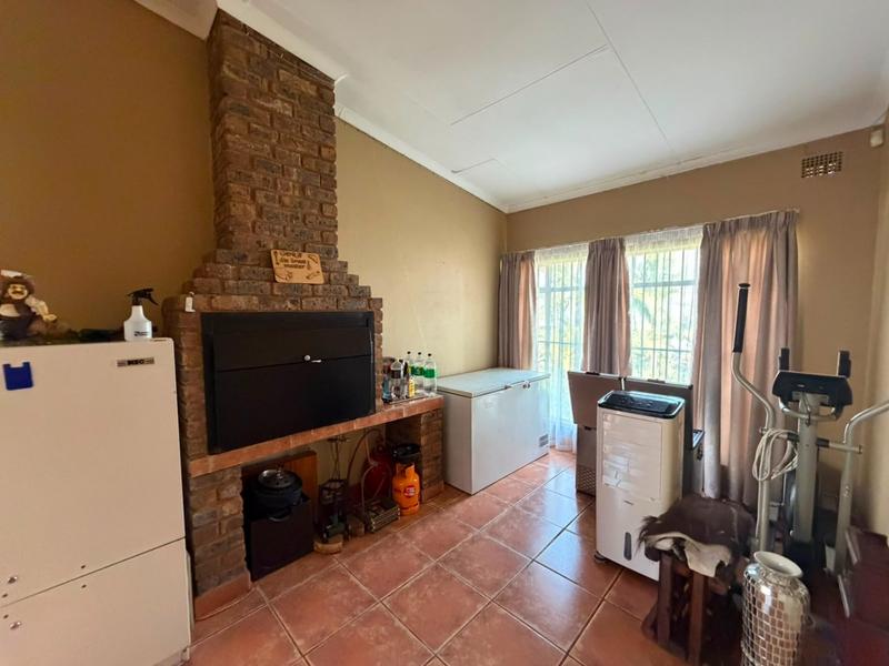 3 Bedroom Property for Sale in Mountain View Gauteng