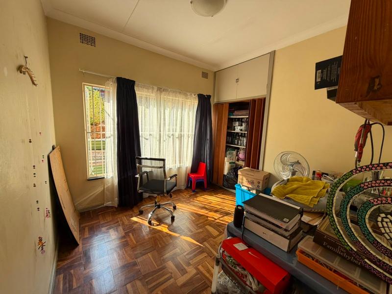 3 Bedroom Property for Sale in Mountain View Gauteng
