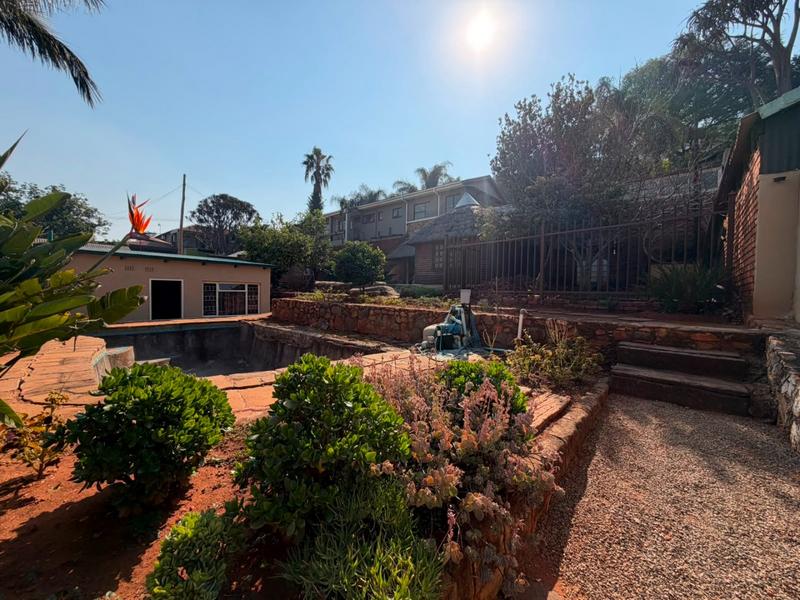 3 Bedroom Property for Sale in Mountain View Gauteng