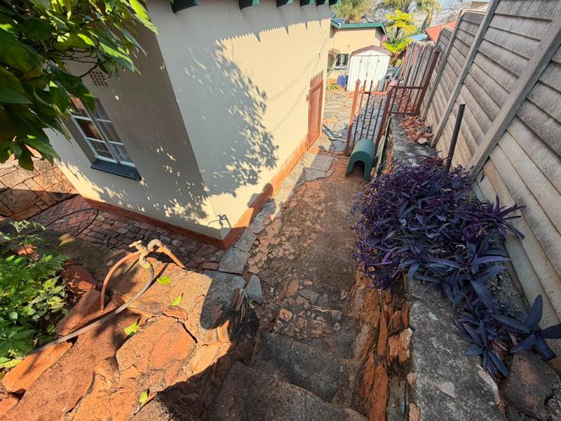 3 Bedroom Property for Sale in Mountain View Gauteng