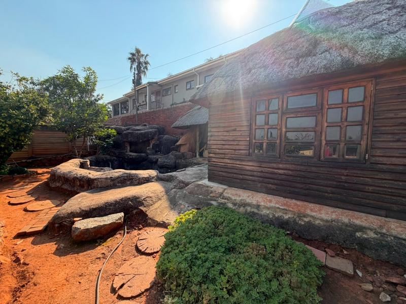 3 Bedroom Property for Sale in Mountain View Gauteng