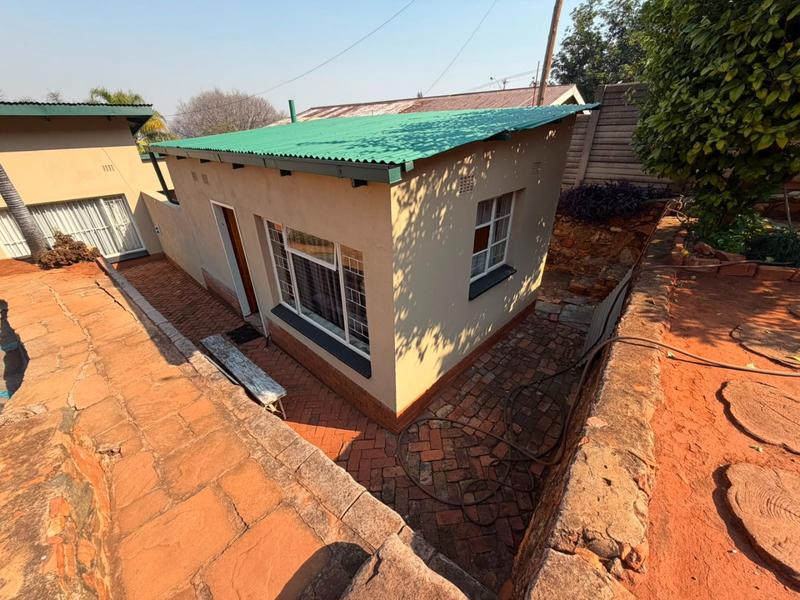 3 Bedroom Property for Sale in Mountain View Gauteng