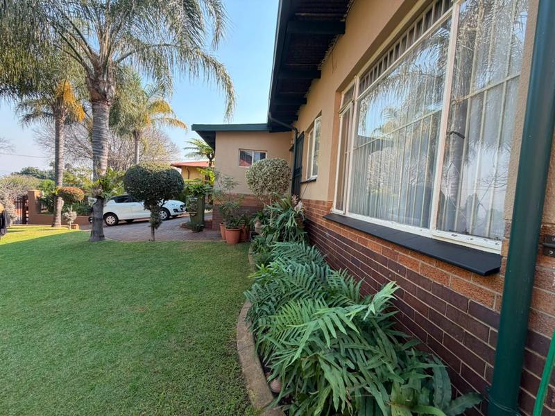 3 Bedroom Property for Sale in Mountain View Gauteng