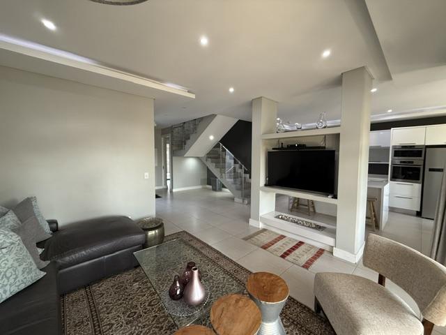 To Let 3 Bedroom Property for Rent in Morningside Gauteng