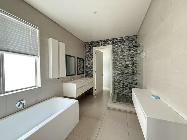 To Let 3 Bedroom Property for Rent in Morningside Gauteng