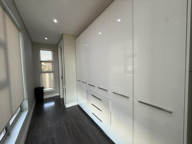 To Let 3 Bedroom Property for Rent in Morningside Gauteng