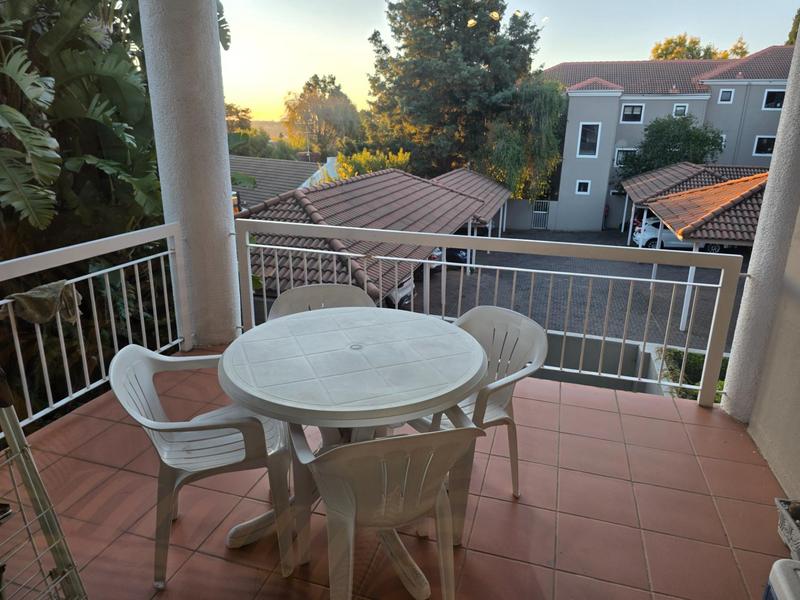 To Let 2 Bedroom Property for Rent in Benmore Gauteng