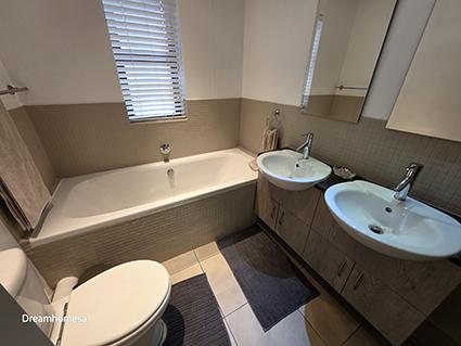 2 Bedroom Property for Sale in Sandown Gauteng