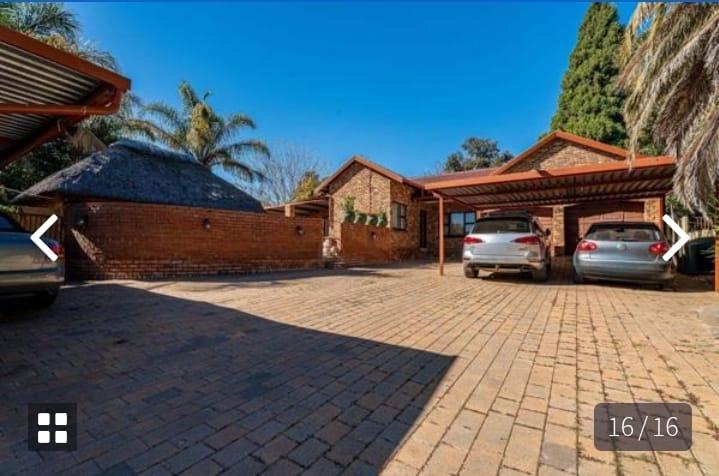 3 Bedroom Property for Sale in Vorna Valley Gauteng