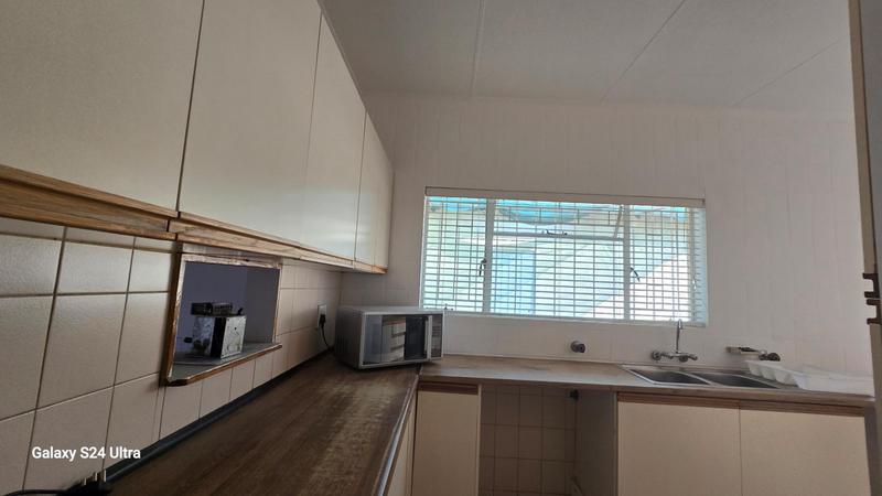 To Let 3 Bedroom Property for Rent in Freeway Park Gauteng