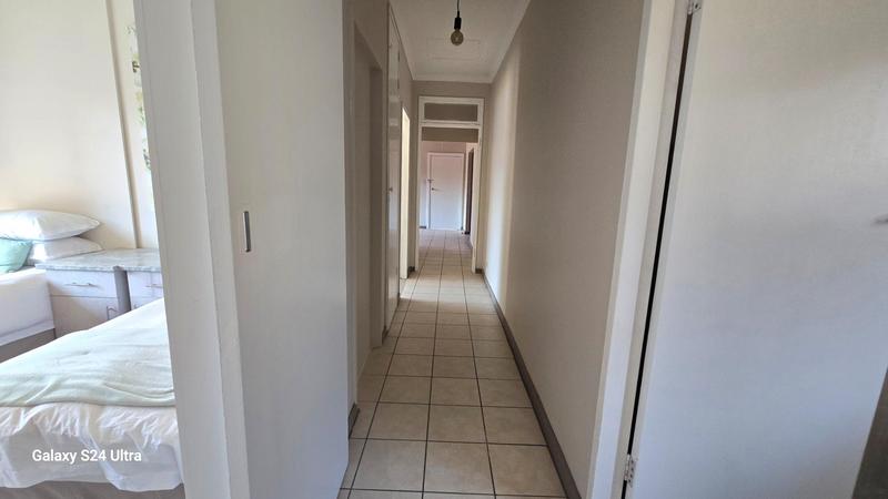 To Let 3 Bedroom Property for Rent in Freeway Park Gauteng