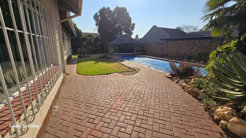 To Let 3 Bedroom Property for Rent in Freeway Park Gauteng