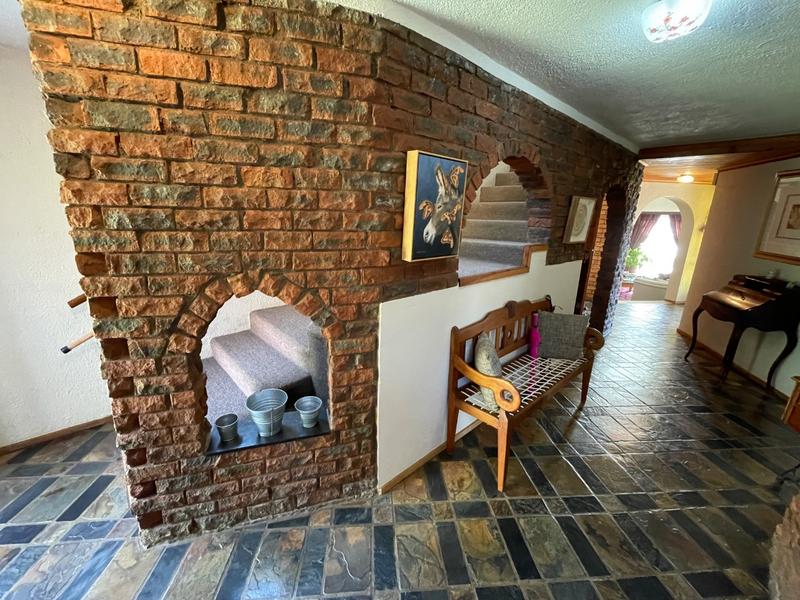 6 Bedroom Property for Sale in Rant En Dal Gauteng