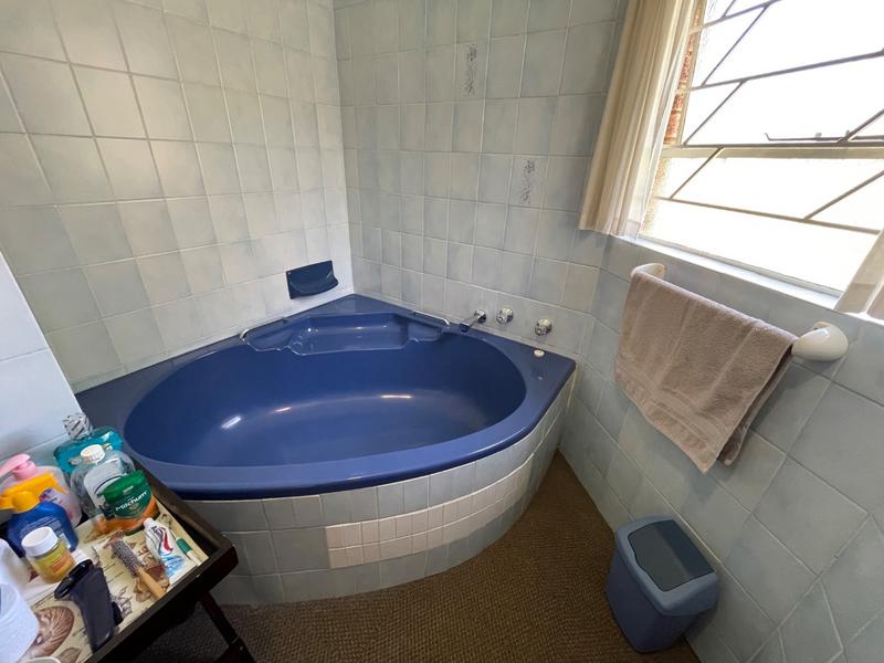 6 Bedroom Property for Sale in Rant En Dal Gauteng