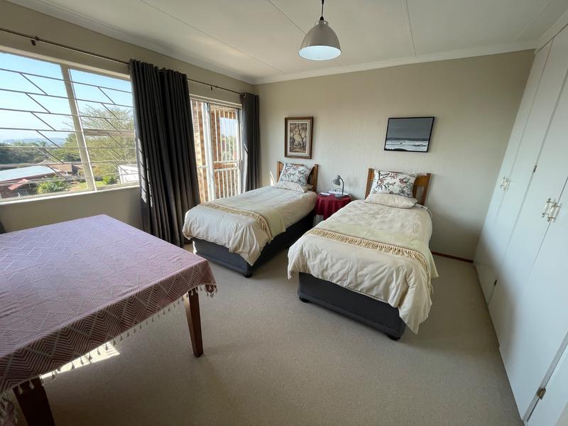 6 Bedroom Property for Sale in Rant En Dal Gauteng