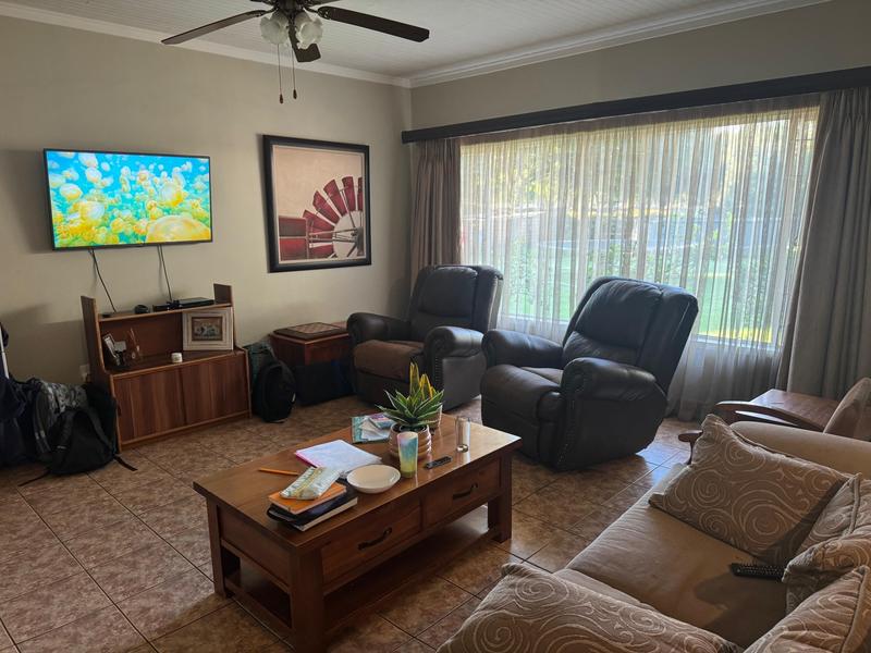 4 Bedroom Property for Sale in Meyerton Central Gauteng