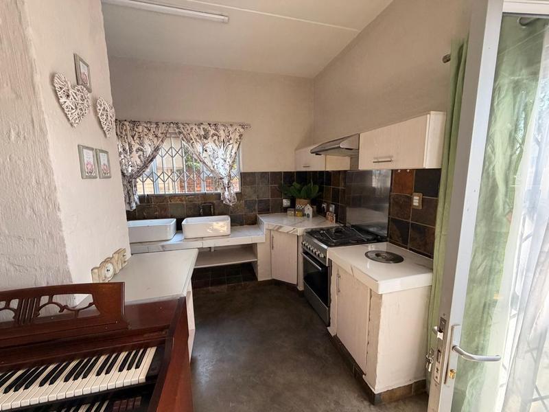 5 Bedroom Property for Sale in Meyerton Central Gauteng