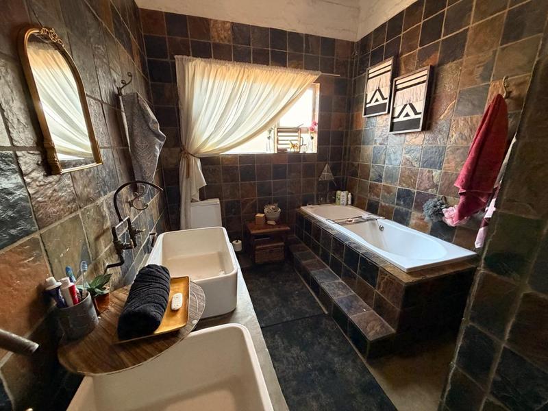5 Bedroom Property for Sale in Meyerton Central Gauteng