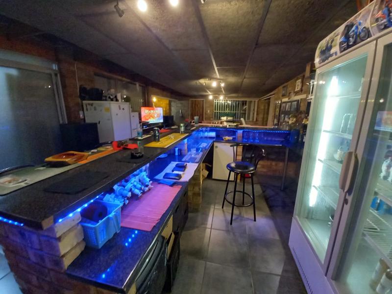 To Let 4 Bedroom Property for Rent in Dalpark Proper Gauteng