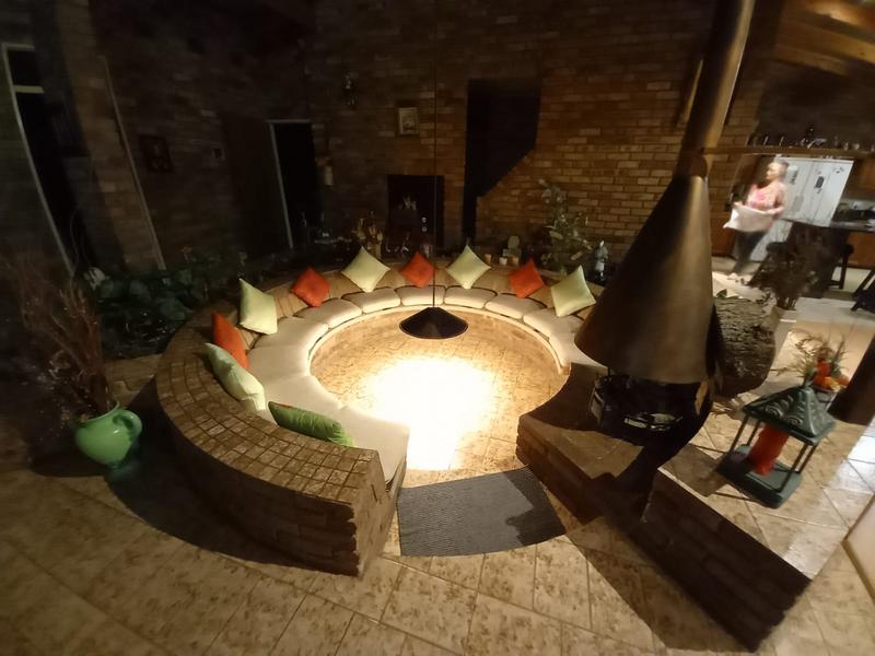 To Let 4 Bedroom Property for Rent in Dalpark Proper Gauteng