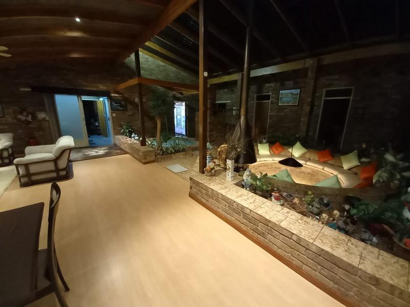 To Let 4 Bedroom Property for Rent in Dalpark Proper Gauteng