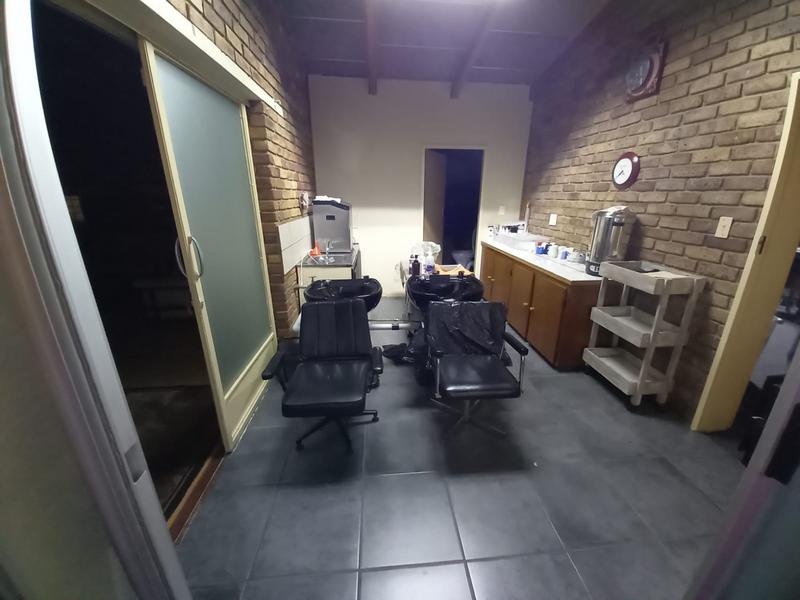 To Let 4 Bedroom Property for Rent in Dalpark Proper Gauteng