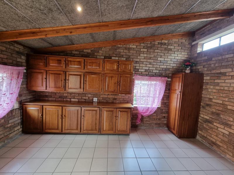 To Let 4 Bedroom Property for Rent in Dalpark Proper Gauteng