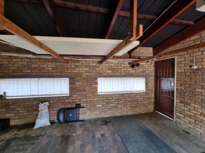 To Let 4 Bedroom Property for Rent in Dalpark Proper Gauteng