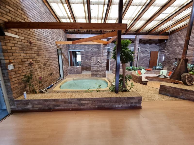 To Let 4 Bedroom Property for Rent in Dalpark Proper Gauteng