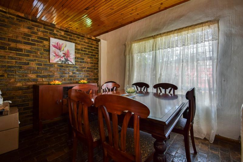 4 Bedroom Property for Sale in Sinoville Gauteng