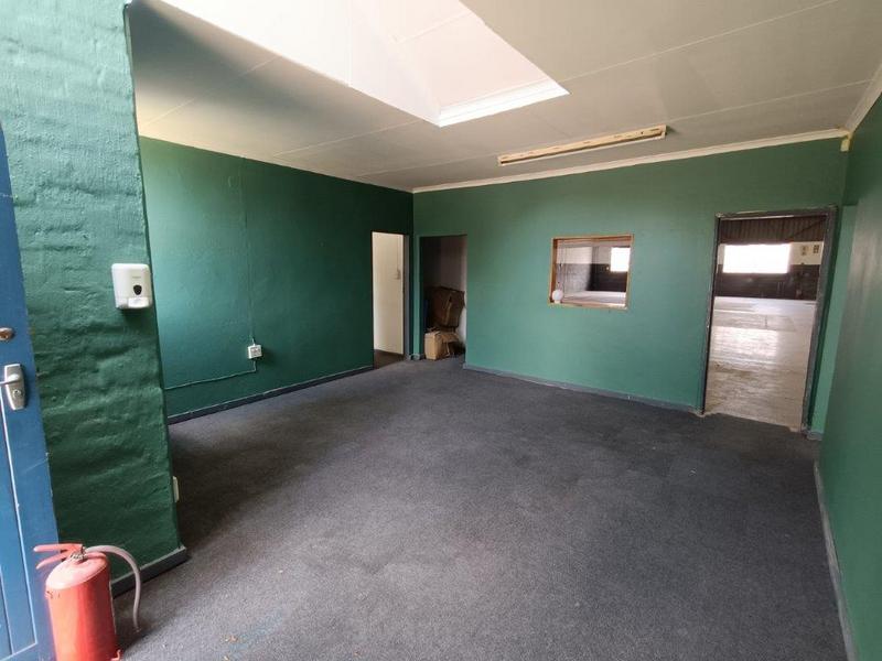 To Let Commercial Property for Rent in Robertville Gauteng