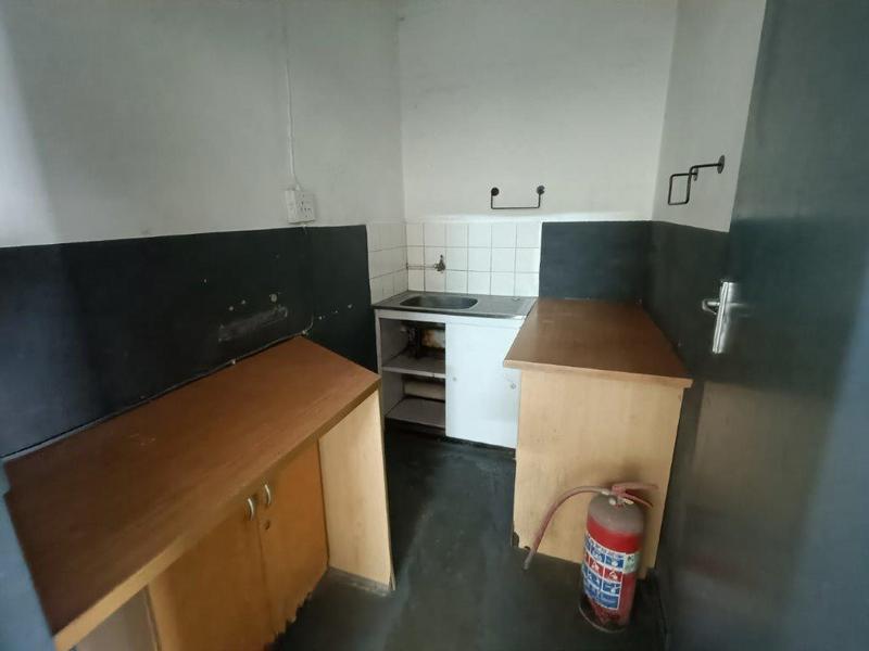 To Let Commercial Property for Rent in Robertville Gauteng