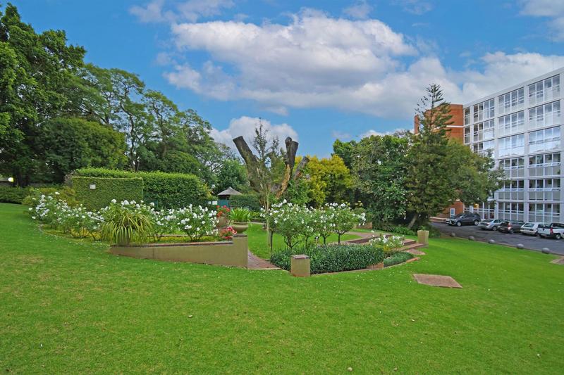 To Let 2 Bedroom Property for Rent in Hyde Park Gauteng
