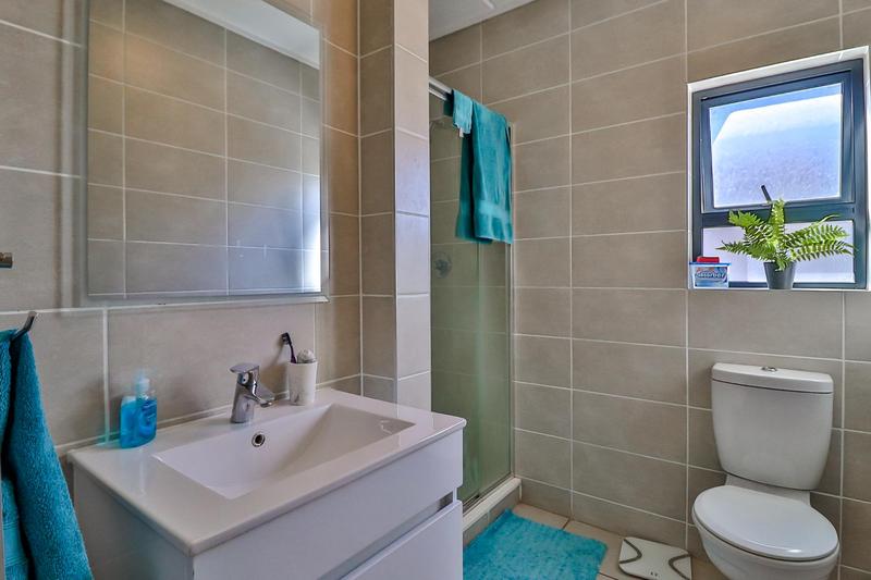 1 Bedroom Property for Sale in Linbro Park Gauteng