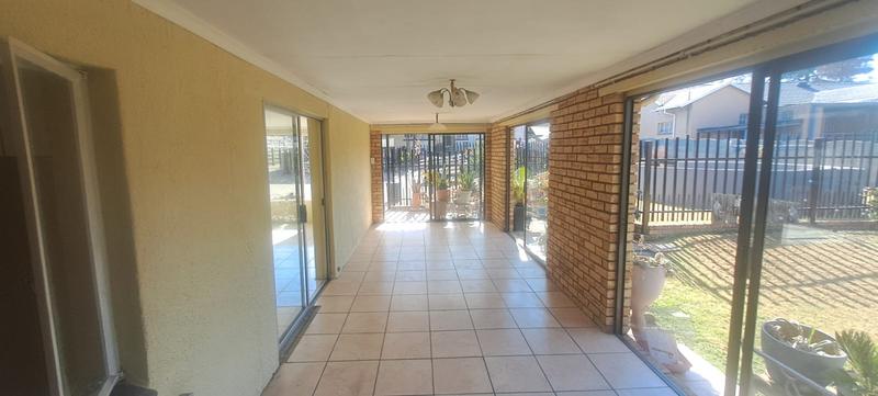 To Let 2 Bedroom Property for Rent in Elspark Gauteng