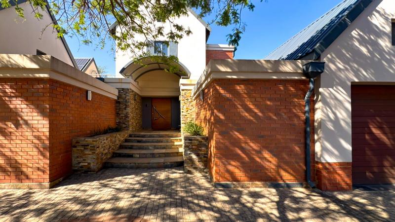 4 Bedroom Property for Sale in Midstream Ridge Gauteng