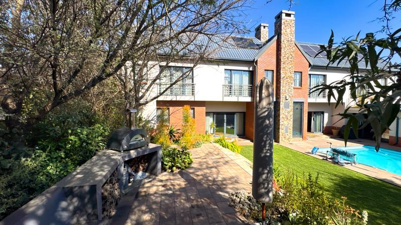 4 Bedroom Property for Sale in Midstream Ridge Gauteng