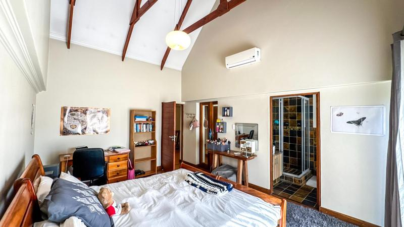 4 Bedroom Property for Sale in Midstream Ridge Gauteng