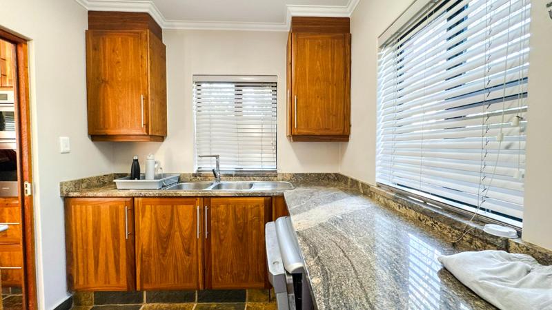 4 Bedroom Property for Sale in Midstream Ridge Gauteng