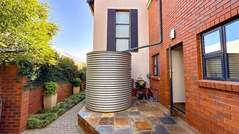 4 Bedroom Property for Sale in Midstream Ridge Gauteng