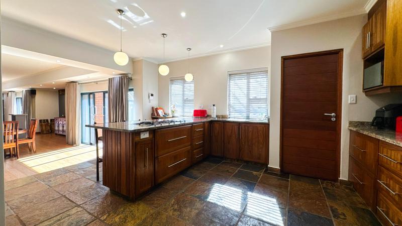 4 Bedroom Property for Sale in Midstream Ridge Gauteng